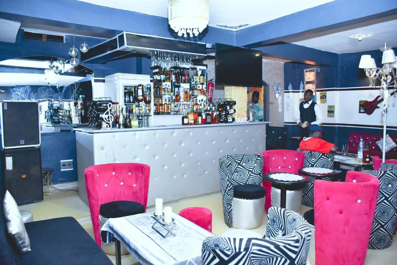 Hotel Restaurant Constellation Tchang Esterno foto